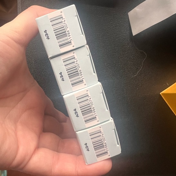 Too Faced Shadow Insurance primer - new $28 - Picture 6 of 7